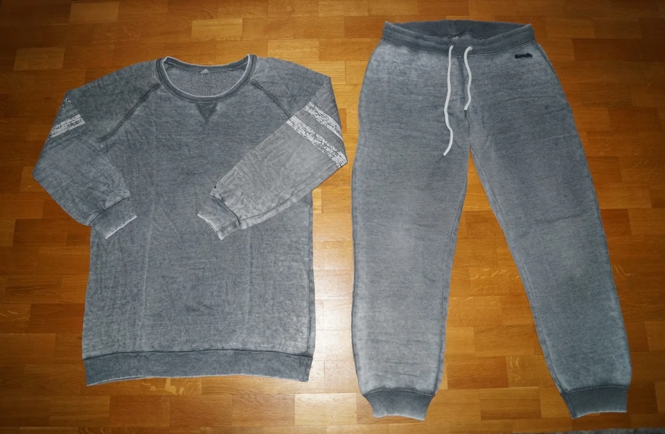 Jogginganzug " BENCH " grau used Größe 44/46 - Bild 1 von 4
