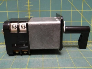 General Electric SBM Control Switch 10CD597 600 VAC 20 AMPS - Picture 1 of 7