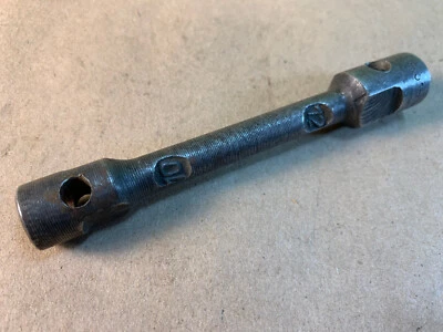 STAS-4885-60 - Double Ended Lug Wrench Motorcycle Metric 10mm 12mm 4-1/2" long - Image 1 of 4