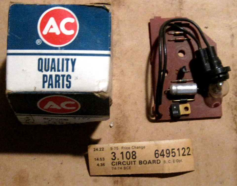 Placa de circuito de bajo combustible ~ Oldsmobile 1974 ~ General Motors GM parte # 6495122 OEM Foto 1 de 1