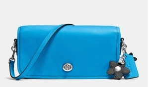 Nueva BGUERA COACH TURNLOCK EN CUERO CURTIDO Plateada Azul - Imagen 1 de 1