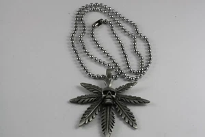 CANNABIS TOTENKOPF ANHÄNGER KETTE 61 cm Lang SKULL ANHÄNGER  / 519 - Picture 1 of 4