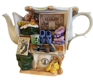 Paul Cardew Large Shoe Market Stall TEAPOT with Signature (Cardew) Mint - Picture 1 of 15