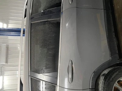 Used Rear Left Door Assembly Rear Side fits: 2021 Jeep Cherokee privacy tint gla - Image 1 of 4