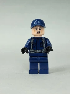 Lego ACU Security Guard Minifigure jw040 Jurassic World 10758 12a - Picture 1 of 3