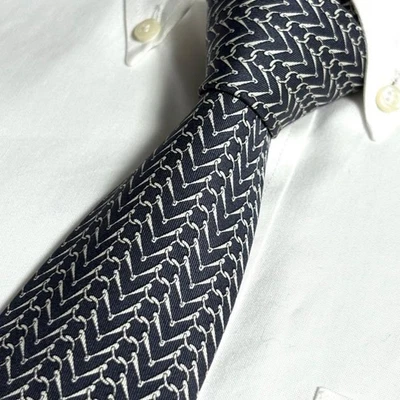 Corbata de seda gris Hermès patrón completo diseñador de lujo usada Foto 1 de 4