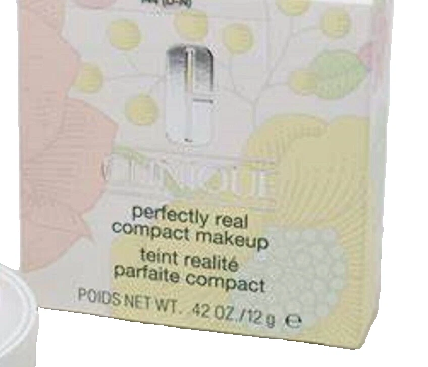 CLINIQUE Perfectly Real Compact Makeup Choose Shade .42 oz / 12 g New in Box - Image 1 of 1