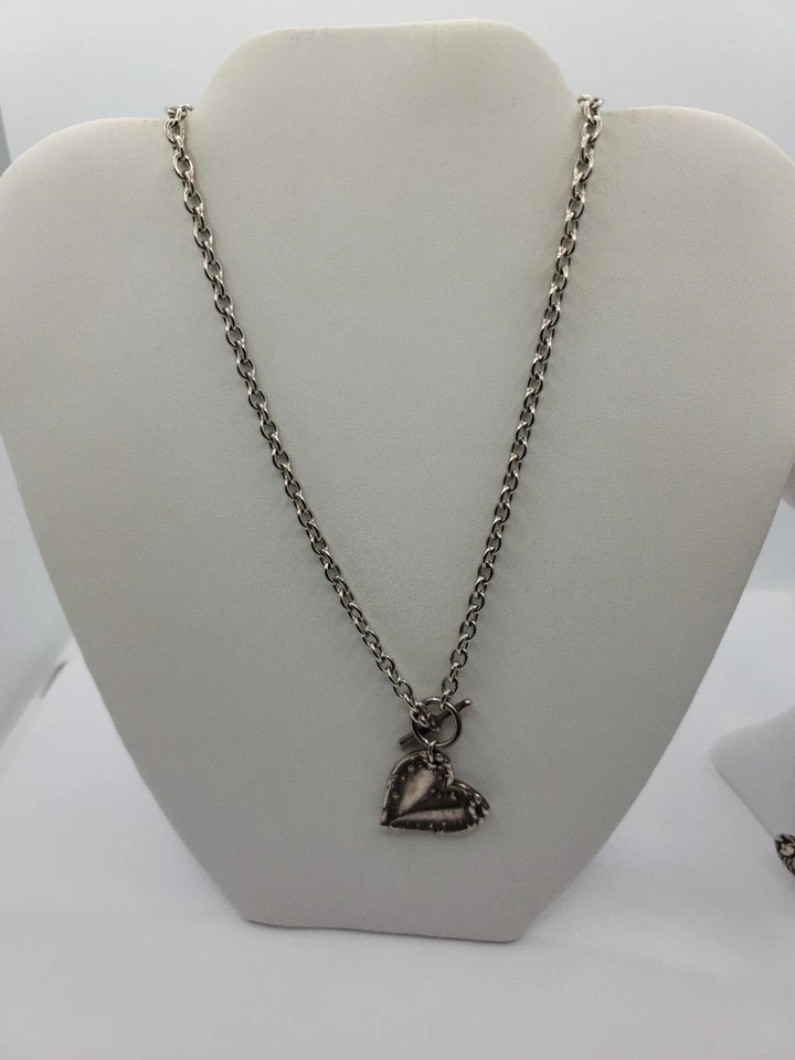 Collar y pulsera con corazón de plata con acento floral piezas a juego Foto 1 de 1