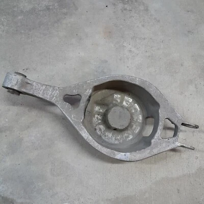 03-06 INFINITI G35 LEFT or RIGHT REAR Lower Control Arm Spring Support OEM - Image 1 of 4