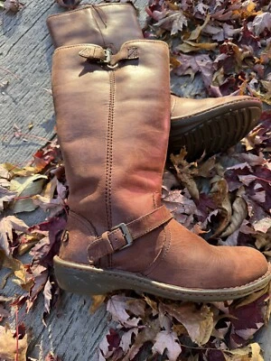 UGG Australia Women's "Tupelo" Riding Leather Boots Brown 1003335 size 8 - Image 1 of 4