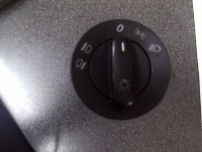 Lichtschalter VW Golf Plus 1.9 TDI 1K/1KP/5M/1KM 1K0941431AJ - Bild 1 von 3