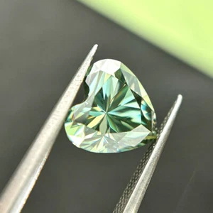 Piedra de moissanita suelta corazón 5x5 ~ 10x10 mm verde VVS1 con certificado - Imagen 1 de 8