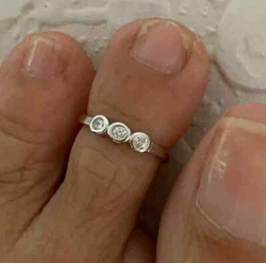 Adjustable 0.30Ct Simulated Diamond Women Bezel Set Toe Ring 14k White Gold Over - Picture 1 of 6