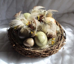 Decorative Twig Basket With Painted Eggs & Feathers, 7" Round & 4" High, VGC - Picture 1 of 9