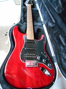 2005 USA Deluxe Mahogany Fender Stratocaster - Picture 1 of 11