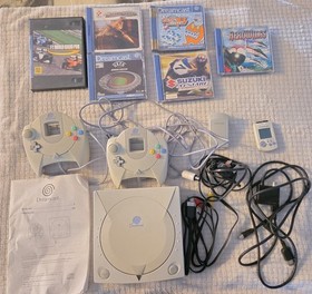 Sega Dreamcast Console & Game Bundle + Controllers + Cables VMU Tested & Working