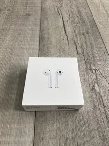 Apple AirPod Box and Documents - Photo 1 sur 4