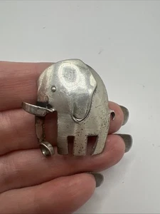 Orb Otto Robert Bade Handwrought Sterling Silver Elephant Brooch Pin Exc Cond - Picture 1 of 7