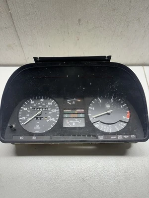 82-88 BMW E28 528e Instrument Cluster Gauge Cluster 160k Miles Untested/ Parts - Image 1 of 4