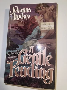 A Gentle Feuding BY Johanna Lindsey 1984 First Printing Paperback Vintage Art - Bild 1 von 1