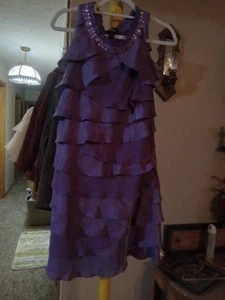 SL FASHIONS SIZE 16 GIRLS FLORMAL DRESS BEADED RUFFLED - Picture 1 of 2