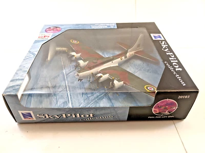 Vintage New Ray Toys Sky Pilot Collection B-17 Flying Fortress WWII Bomber 20103 - Image 1 of 4