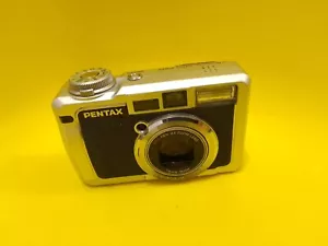 PENTAX Pentax Optio 750Z 7.0 MP Digital Camera - Silver... For parts or not work - Picture 1 of 7