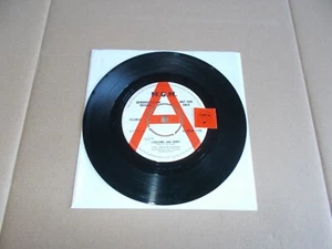 THE LAURIE SISTERS - LONESOME AND SORRY - LIVE IT UP / LISTEN - POPCORN - Picture 1 of 2