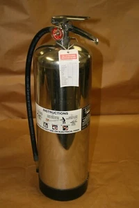 Amerex 2.5 Gallon WATER Refillable Fire Extinguisher Class 2-A Model 240 - Picture 1 of 9