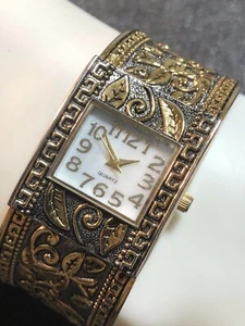 Coldwater Creek Damen Armband Armreif Uhr silber/goldfarben MOP Zifferblatt UNGETESTET - Bild 1 von 17