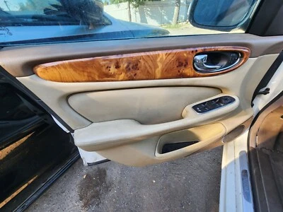 2004 06 07 08 2009 JAGUAR XJ8 XJR VANDEN PLAS LEFT FRONT INTERIOR DOOR PANEL SEL - Image 1 of 2