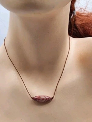 Collar Colgante Baguette Piedra Rosa Cordón Cuero Boho Playa Artesanal Hecho a Mano Foto 1 de 4