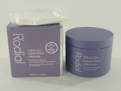 Limpiador superalimentos Rodial Stemcell con paño de muselina 6,8 fl oz Foto 1 de 3