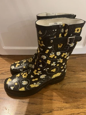BOTAS DE LLUVIA WESTERN CHIEF PARA MUJER FLORALES VARI FIT PANTORRILLA ANCHA talla 8 Negro Abeja Miel Foto 1 de 4