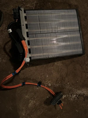 Tesla Model 3 PTC нагреватель 2017-2021 1088218-00-G жгут вырез не работает - Изображение 1 из 2