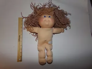 CABBAGE PATCH KID DOLL HASBRO girl CRIMP N CURL ASH BLOND LOOK AT PICS - Picture 1 of 4