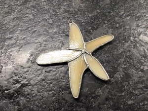 VINTAGE LEADED STAINED GLASS STARFISH SUN CATCHER ORNAMENT YELLOW GOLD - Picture 1 of 3