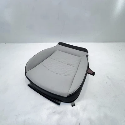 Chevrolet Equinox 2018-2022 asiento inferior delantero derecho cojín inferior OEM Foto 1 de 4