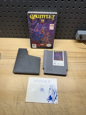 Gauntlet II (Nintendo Entertainment System, 1990) - Complete In Box! - Image 1 of 4