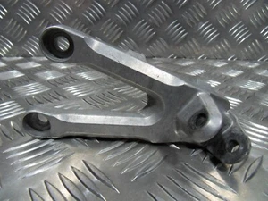 Genuino Honda CBR1000RR Delantero Izquierdo Pies Colgador 2004-2007 - Imagen 1 de 10