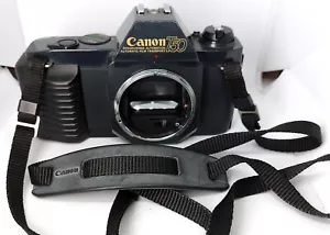 Canon T50 fotocamera reflex pellicola 35 mm e cinghia - attacco FD - Foto 1 di 3