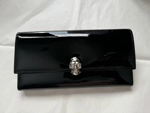 Alexander McQueen Black Patent Leather Continental Wallet 275330 DP00I 1000 - Picture 1 of 10