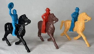 Lot of 3 Vintage Plastic Cowboys and Horses Butterscotch Black Brown - Picture 1 of 15