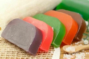 Solid Shampoo with Argan Base Oil 1.5KG Loaf Soap Bar or 115g Slice - Picture 1 of 10