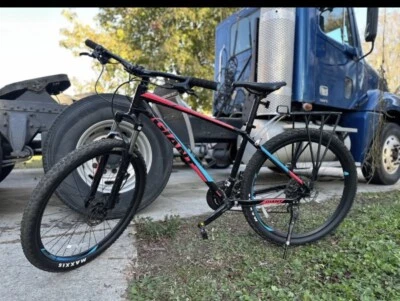 GIANT talon 3 Mountain Bike - Image 1 of 4