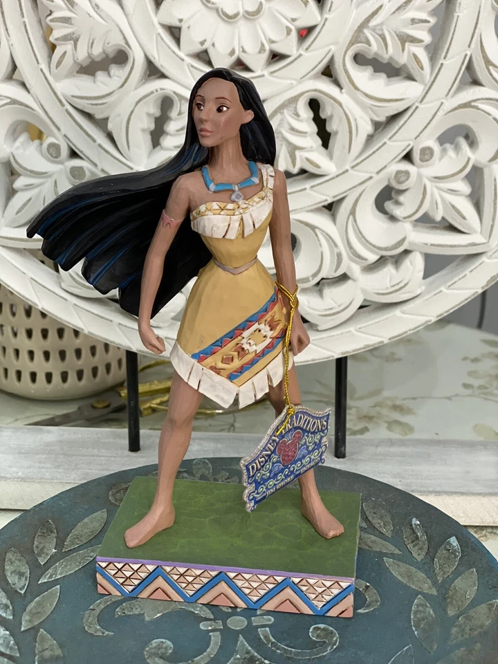 Disney Traditions Jim Shore Pocahontas Figurine 6002822 Collezione Enesco  - Immagine 1 di 1