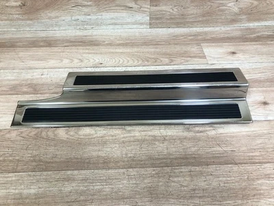 BENTLEY ARNAGE OEM PUERTA TRASERA LADO PASAJERO ENTRADA PLACA CUBIERTA Foto 1 de 4