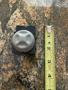 OEM 2005 Cadillac STS Electric Front Seat Motor Tilt Control Button Works 4054 R - Picture 1 of 3