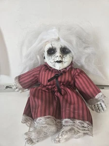 Spirit Of Halloween Decrepit Haunted Doll Talking Scary Prop 15" Works. Aa - Picture 1 of 9