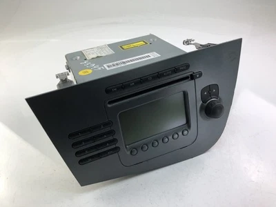 SEAT LEON 1P1 Musik-Player ohne GPS 1P1035152 14650682 - Bild 1 von 4